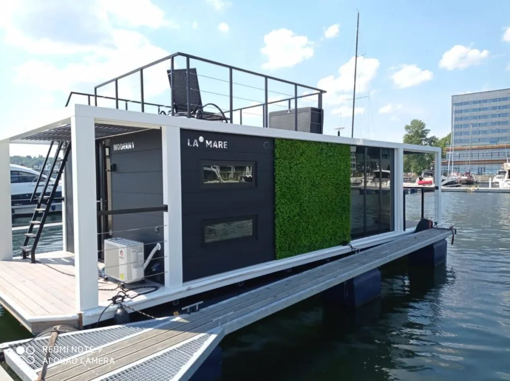 Houseboat La Mare